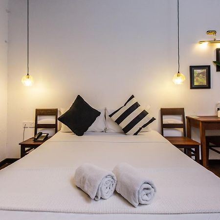 The Marian Boutique Lodging House Kuching Esterno foto
