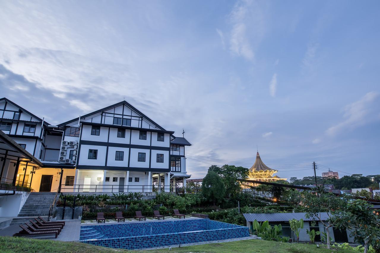 The Marian Boutique Lodging House Kuching Esterno foto